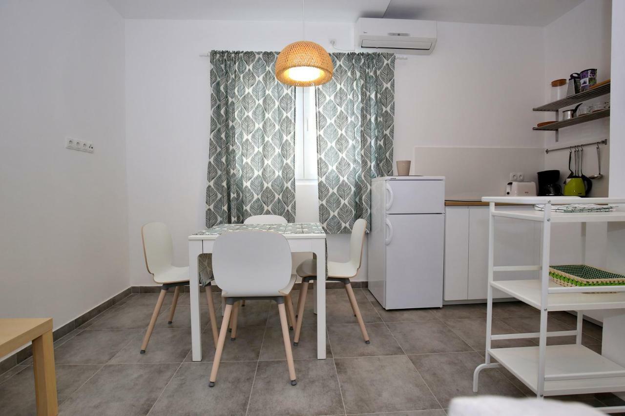Apartments Ines Murter Exterior photo
