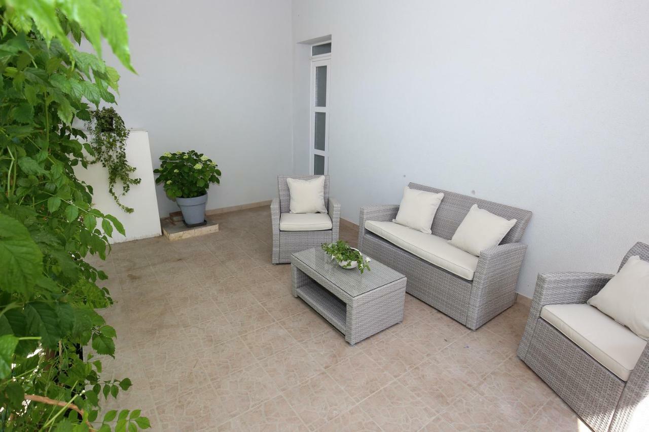 Apartments Ines Murter Exterior photo
