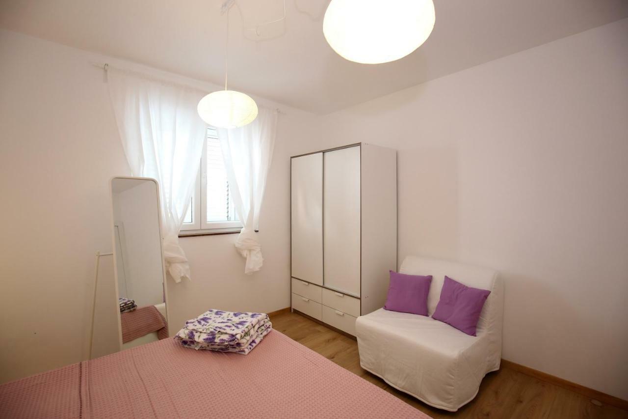 Apartments Ines Murter Exterior photo