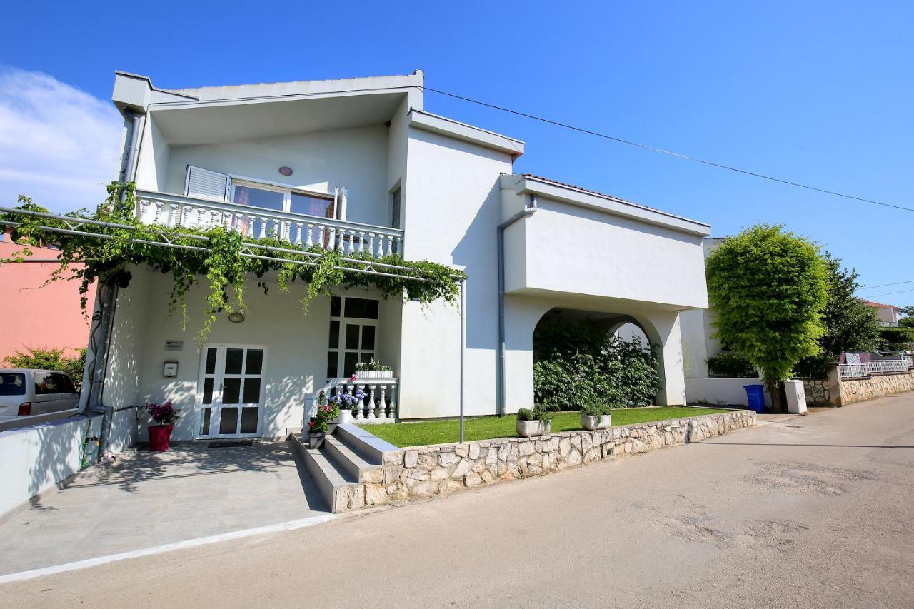 Apartments Ines Murter Exterior photo